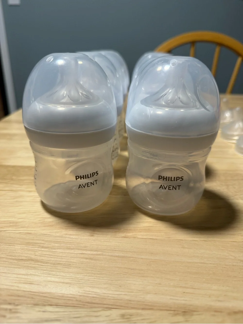 Philips Avent Natural Response 4 oz Baby Bottles Set of 8 + Extra Flows